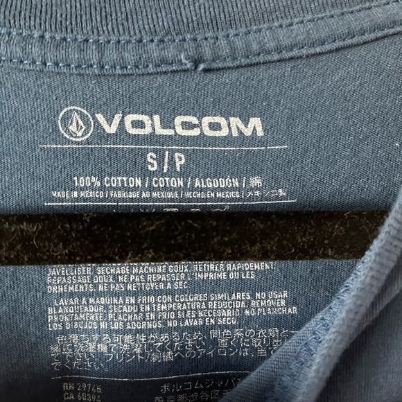 Volcom T shirt - Picture 5 of 6